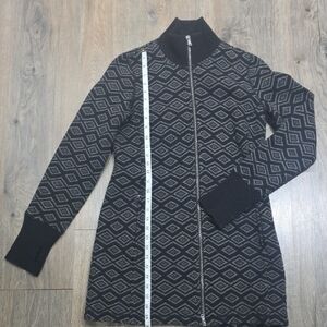 Black and Gray Geometric Zip-Up Sweater